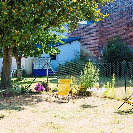 Ma Maison De Poupee Honfleur Exterior photo